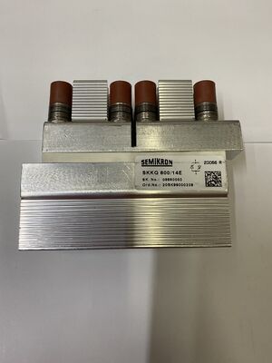 SKKQ800/14E 1400V 800A Modulo IGBT Baja Vce (sat) Baja Pérdida Alta Robustez Baja Inductividad Sensor NTC de grado industrial para Megawatt Drive y UPS pesados