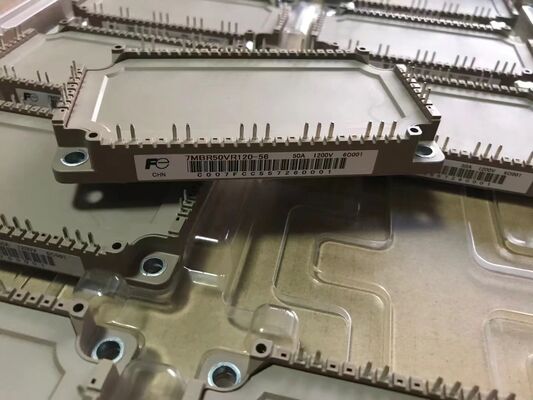 7MBR50VR120-56 Módulo PIM de 1200V 50A con Rectificador, Inversor y Freno Integrados, Baja Pérdida, Alto Aislamiento, NTC Incorporado, Paquete Compacto para Accionamientos de Motores Industriales y SAI