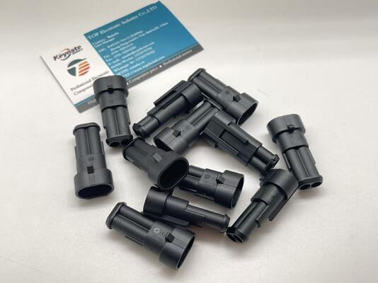 282104-1 2 Posición 5.0mm Pitch Wire-to-Board Header Vertical Through Hole Envuelto con bloqueo de fricción polarizado UL 94V-0 para fuentes de alimentación y controles industriales