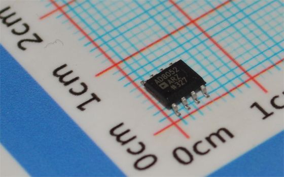 AD8052AR: Amplificador operacional dual de 300MHz, velocidad de respuesta de 140V/μs, ruido de 4.5nV/√Hz, alimentación de ±5V a ±15V, SOIC-8, -40°C a +85°C
