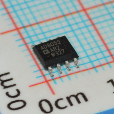 AD8052AR: Amplificador operacional dual de 300MHz, velocidad de respuesta de 140V/μs, ruido de 4.5nV/√Hz, alimentación de ±5V a ±15V, SOIC-8, -40°C a +85°C
