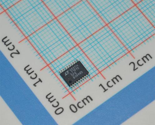 LT1970CFE ±500mA Potencia Op Amp 3V a ±15V Suministro de 1MHz Ancho de banda 0,5μV/°C Drift de desplazamiento 20-TSSOP-EP -40°C a +85°C