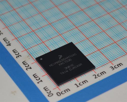 MCIMX6U5DVM10AC i.MX 6UltraLite 800MHz Cortex-A7 MPU 128KB L2 Cache 624-MAPBGA (21x21) -40°C a +105°C Optimizado para el IoT industrial