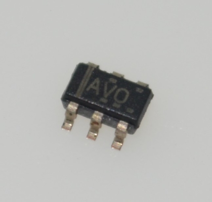 Supervisor de voltaje TPS3808G33DBVR 3.3V, umbral de 1.6V, retardo de 200ms, SOT-23-5, entrada de 1.1-6.5V, -40°C a +125°C