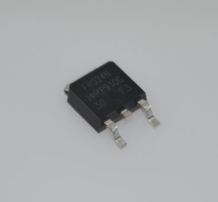 IRFR024NTRPBF MOSFET de canal N de 55V 24A con RDS(on) ultra bajo de 0.028Ω, velocidad de conmutación rápida, probado al 100% en avalancha, paquete DPAK compacto, sin plomo y conforme con RoHS