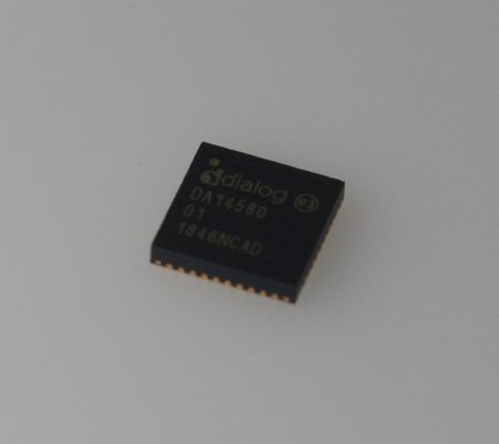 DA14580-01AT2 Bluetooth 5.0 SoC con energía ultrabaja 2.5x2.5mm Tamaño ARM Cortex-M0 Larga duración de la batería Seguridad Multiprotocolo y diseño IoT asequible
