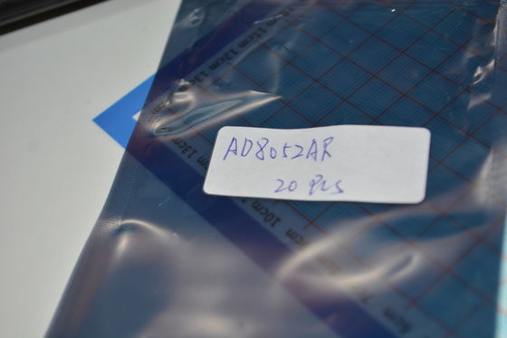 ADM3491ARZ 3.3V RS-485/RS-422 Transceptor ±15kV Protección ESD 16Mbps Tasa de datos 1/8 Unidad de carga (256 nudos) Baja potencia 300μA y funcionamiento doble completo