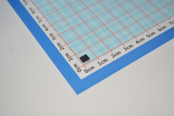 ADR02ARZ Precisión 5.0V Referencia de voltaje ruido ultrabajo 4μVpp 0.02% Precisión inicial 3ppm/°C Drift 10mA Salida 1,2V a 15V Rango