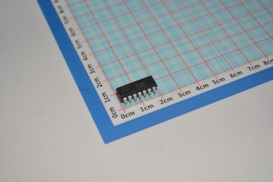 IR2110PBF controlador lateral alto/bajo con potencia nominal de 600V 2.5A Pico de salida 10V-20V Suministro de 120ns Conmutación de protección UVLO y paquete PDIP compacto