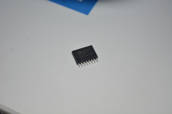 ADM2486BRWZ Transceptor RS-485 aislado 500kbps 2.5kV Aislamiento ±15kV ESD 3V/5V Lógica Alta temperatura industrial CMR para control de PLC / motor