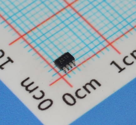 INA219AIDCNR Monitor de corriente / potencia de alta precisión con interfaz I2C 0,1% de precisión 26V Rango, sensor bidireccional de baja desviación Pequeño paquete SOT-23 Calibración y alertas programables