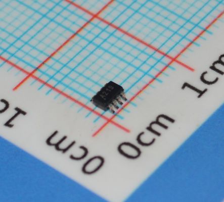 INA219AIDCNR Monitor de corriente / potencia de alta precisión con interfaz I2C 0,1% de precisión 26V Rango, sensor bidireccional de baja desviación Pequeño paquete SOT-23 Calibración y alertas programables