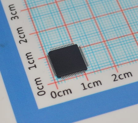 LPC2131FBD64/01,15 MCU ARM7 RISC de 32 bits, 64 KB Flash, 16 KB RAM, velocidad de 60 MHz, USB 2.0, 2x UART, 64-LQFP, -40°C a +85°C, grado industrial