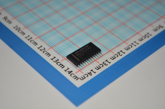 MAX7221EWG+T Controlador de pantalla LED de 8 dígitos con interfaz SPI, velocidad de datos serie de 10 MHz, funcionamiento de 2,7 V-5,5 V, control LED individual y paquete SOIC ancho de 24 pines