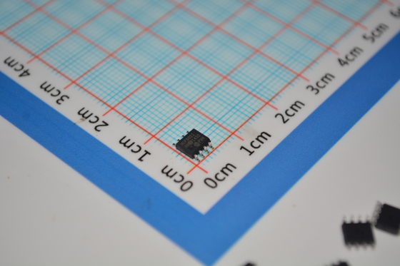 MCP602-I/SN Amplificador operacional dual de 2,7 V-6 V con ancho de banda de 10 MHz, bajo consumo de 1,8 mA, entrada/salida rail-to-rail, funcionamiento a 3 V/5 V y encapsulado SOIC de 8 pines