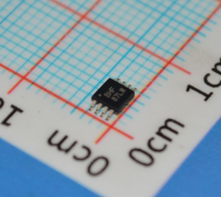 OPA2335AIDGKR de deriva cero de alta precisión y ruido ultrabajo - Amplificador operacional en miniatura de baja potencia, entrada/salida de carril a carril con amplio rango de alimentación y protección ESD robusta