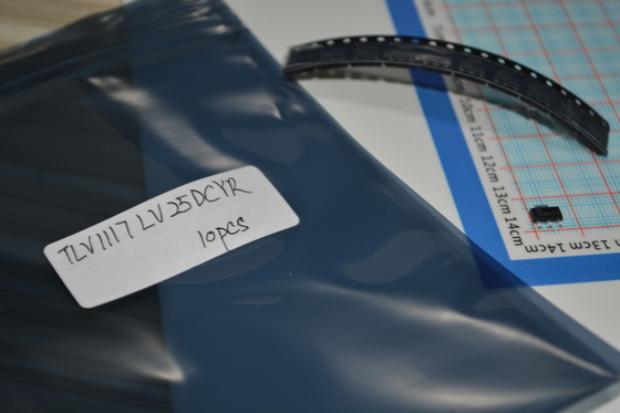 TLV1117LV25DCYR: LDO de salida fija de 2,5 V con 1 A de corriente, baja caída de tensión (1,1 V máx.), PSRR alto (65 dB), 1 % de precisión, estable con condensadores cerámicos, protección contra sobrecorriente/térmica en encapsulado SOT-223