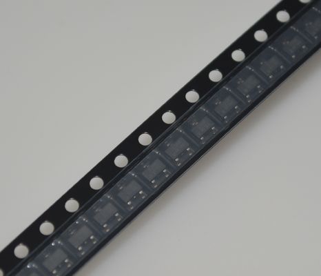 LMH1981MTX/NOPB Generador de sincronización de video Operación de 3.3V ±20ps Jitter Genlock y Free Run Detección automática HD/SD DAC de 10 bits Temperatura industrial -40°C a 85°C Paquete 14-TSSOP