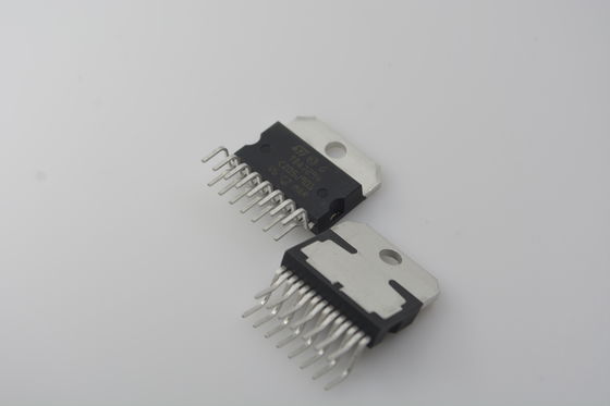 TDA7294V Amplificador de audio DMOS de 100W con funciones de silencio/espera de alta potencia de salida Bajo ruido Amplio rango de alimentación (±10V a ±40V) Protección contra cortocircuitos y térmica y tecnología SPI