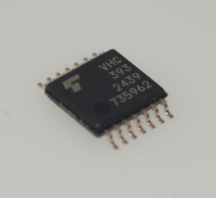 74VHC393FT Contador binario dual de 4 bits con funcionamiento de 2-5,5 V Restablecimiento asíncrono Entradas tolerantes a 5,5 V Impulso de salida de 8 mA Alta inmunidad al ruido y paquete TSSOP-14