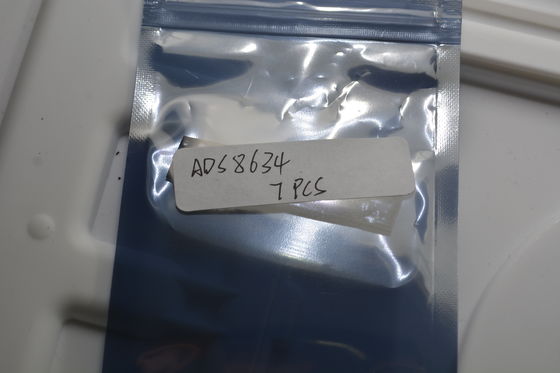 Precisión ADS8634SRGER 16-bit Resolución 4-Ch Entrada de energía ultrabaja Comunicación SPI 2.7-5.5V Suministro en el chip Compacto de referencia 24-QFN para aplicaciones industriales