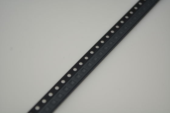 BQ29700DSER 2-4S Protector de iones de litio Ultra-baja potencia Monitoreo de voltaje de alta precisión Protección de sobrevoltaje Protección de bajo voltaje Protección de carga Detección de defensa de cortocircuito Compacto paquete DSBGA