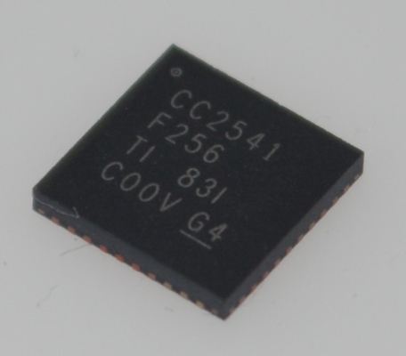 CC2541F256RHAR Bluetooth 4.0 SoC de baja energía, 256KB Flash, 8KB RAM, potente MCU 8051, transceptor RF integrado, ultra bajo consumo, pila Bluetooth completa, interfaz de sensor avanzada, ideal para IoT/Wearables