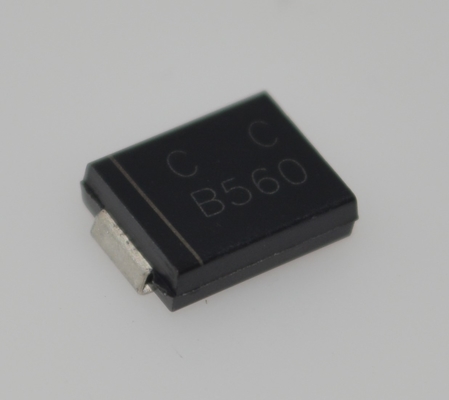 CDBC560-G 560Ω@100MHz Modo común Asfixia de alta corriente de clasificación Rango amplio de temperatura Baja DCR Excelente supresión EMI RoHS Compatible Diseño compacto Protección de línea de alimentación y datos