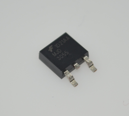 MJD3055T4G 60V 15A Darlington de potencia NPN Bajo VCE(sat) para alta eficiencia amortiguador integrado y diodo para un rendimiento robusto Paquete TO-220 Ideal para cargas inductivas, motores y solenoides