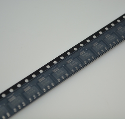 REG1117-3.3 Regulador de voltaje de alta precisión de 3,3 V de baja descarga con límite de corriente de salida de 1 A Protección térmica y habilitado en paquetes en miniatura