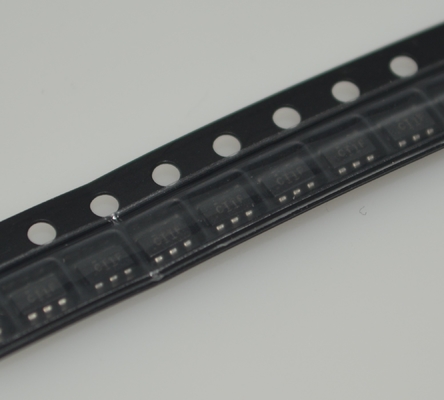 SN74LVC1T45DBVR Traductor de nivel de voltaje de suministro dual de un solo bit con control de dirección automático de 1.65 V a 5.5 V, paquete pequeño de alta velocidad y baja potencia y salida de 32 mA