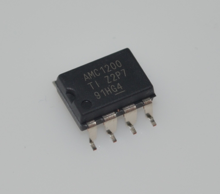 AMC1200SDUB Precision Isolated Delta-Sigma Modulator with ±250mV Input 5V Operation 20MHz Clock 78dB SNR High CMTI -40°C to 125°C SOIC-8 Safety Certification