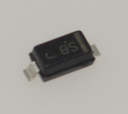 BAT54T1G SOT-23 Diodo de barrera de Schottky de doble serie 30V Voltado inverso 200mA Corriente baja VF 0,32V Conmutación a alta velocidad 125°C Junción Envasado de cinta y bobina compatible con RoHS