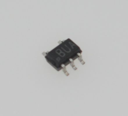 LMT87 High-Accuracy Analog Temp Sensor with ±0.4°C Max 1.5V-5.5V Supply -13.6mV/°C Gain SC70 Package 5.8µA Quiescent Current Stable with 1nF Capacitor