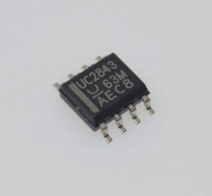 UC2843D8TR Controlador PWM de modo de corriente con funcionamiento de 500 kHz 8.4V/7.9V UVLO 50mA Salida de tótem-polo Interno de banda recortada de baja apertura y corriente de funcionamiento en SOIC-8
