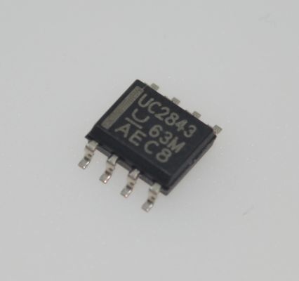 UC2843D8TR Controlador PWM de modo de corriente con funcionamiento de 500 kHz 8.4V/7.9V UVLO 50mA Salida de tótem-polo Interno de banda recortada de baja apertura y corriente de funcionamiento en SOIC-8
