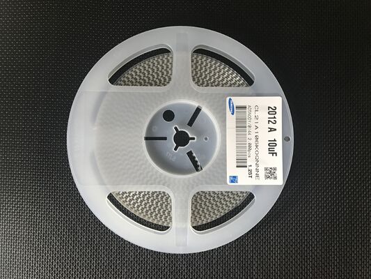 Alta capacidad 10μF X5S MLCC en 1206 Caso 10V Nivel de rendimiento estable Bajo ESR / ESL Diseño compacto Construcción libre de plomo Ideal para el amortiguamiento de CC-CC y el desacoplamiento avanzado