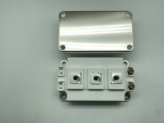 Módulo IGBT SKM400GB12E4 1200V 400A Baja Vce(sat) Alta robustez a cortocircuitos Bajas pérdidas de conmutación Alto aislamiento Grado industrial Para accionamientos de motores y SAI industriales