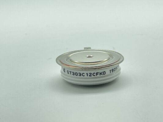 ST303C12CFK0 1200V 300A Módulo de medio puente Baja Vce(sat) Baja pérdida Resistencia a cortocircuitos NTC integrado Para accionamientos de motor e inversores industriales