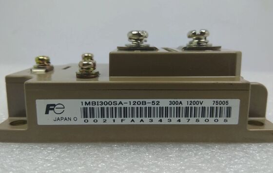1MB1300SA-120B-52 1200V 1300A Módulo IGBT de medio puente Baja Vce(sat) Alta robustez a cortocircuitos Baja pérdida de conmutación Tecnología de ajuste a presión Para accionamientos industriales pesados y SAI de alta potencia
