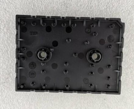 35ACC12F4V1 Transistor PNP Automotriz de 12V 3.5A Baja VCE(sat) 250mV Alta Ganancia de Corriente Encapsulado SOT-223 Calificado AEC-Q101 Para Conmutación de Carga y Control de Motor en Vehículos