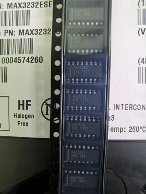 MAX3232ESE+T Transceptor RS-232 de 3.0V a 5.5V 2 controladores/2 receptores Protección ESD de ±15kV Baja potencia Velocidad de datos de 250 kbps Para sistemas alimentados por batería e industriales
