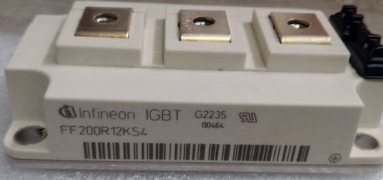 Módulo IGBT FF200R12KS4 1200V 200A Baja VCE(sat) Alta Robustez a Cortocircuitos Baja Pérdida de Conmutación Alto Aislamiento Para Accionamientos de Motor Industriales y SAI de Alta Potencia