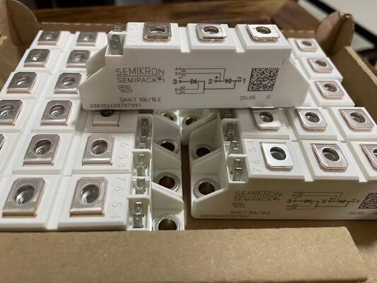 SKKT106/16E 1600V 106A Módulo Tiristor Dual Baja VF 1.35V 2.4kA Sobretensión Base Cerámica AlN Contactos a Presión SEMIPACK1 Aislado Certificado UL para Arrancadores Suaves y Variadores