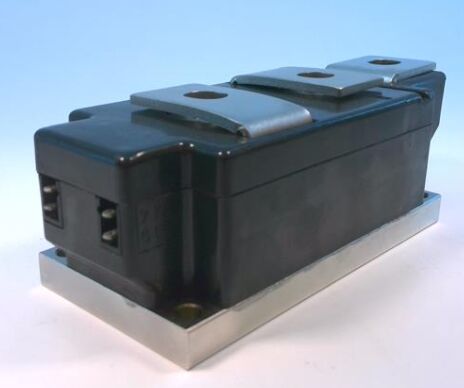 TT600N16KOF 1600V 600A Módulo de tiristoro doble VF bajo 1.32V sobrecarga alta 21kA Tecnología de contacto de presión Baseplate aislada Puerta de zanja UL certificado para arrancadores blandos y rectificadores