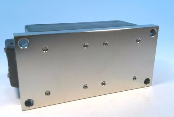 TT600N16KOF 1600V 600A Módulo de tiristoro doble VF bajo 1.32V sobrecarga alta 21kA Tecnología de contacto de presión Baseplate aislada Puerta de zanja UL certificado para arrancadores blandos y rectificadores