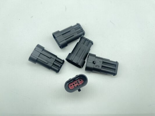 282105-1 Cabezal de conexión vertical de 3 posiciones y 5,0 mm de paso, para montaje en PCB, con bloqueo por fricción y polarización, con una corriente nominal de 9A, para fuentes de alimentación y controles industriales