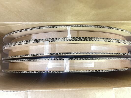 282403-1 Carcasa de crimpado de receptáculo de placa a cable de 2.5 mm de paso de 8 posiciones con bloqueo por fricción polarizado UL 94V-0, 4.5 A, montaje en panel para aplicaciones industriales y automotrices