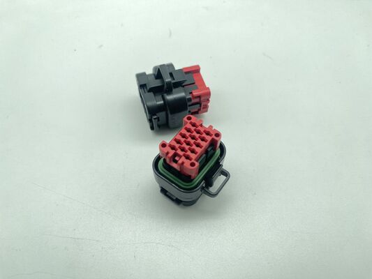 776273-1 3 Posiciones 1.5mm de Paso Conector Hembra de Cable a Placa Vertical Agujero Pasante Blindado Rampa de Bloqueo Polarizado Clasificación de 2A para Sensores Automotrices e Industriales