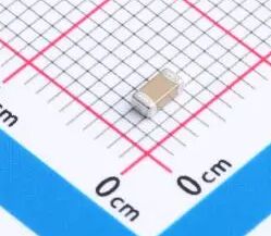 1206B104K101CT MLCC 1206 caso X7R dieléctrico 0.1μF ± 10% 100V nominal bajo ESR amplio rango de -55 °C a +125 °C perfecto para desacoplamiento y filtración de potencia